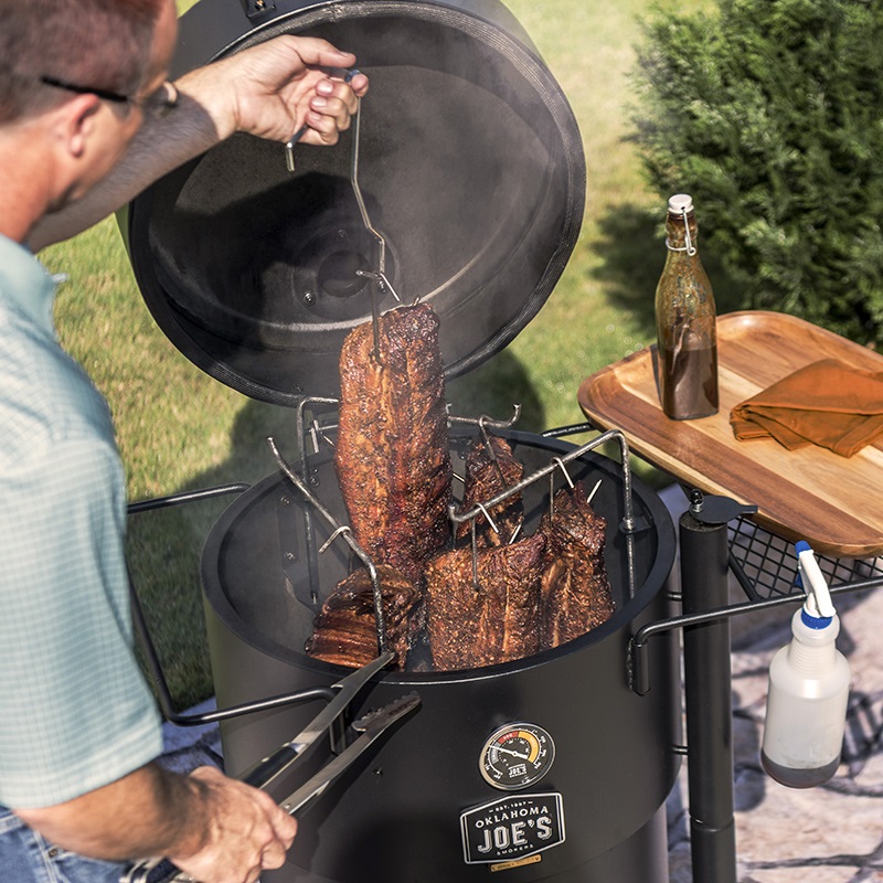 Oklahoma Joe's® Bronco Drum Smoker | Char-Broil NZ